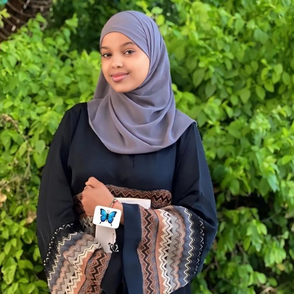 Mujer Single de  Otra Ciudad- Extranjero, nalahamza