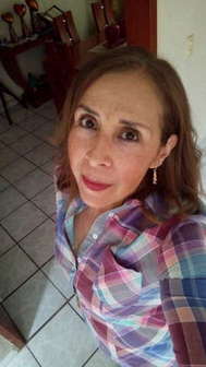 Mujer Divorciada de  Guadalajara, Elena di