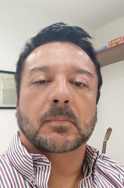 Hombre Soltero de  Guadalajara, Jose Roberto
