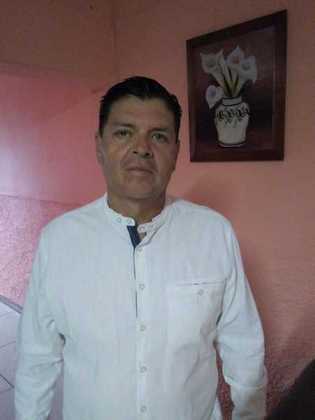 Hombre Separado de  Guadalajara, Agustin.GDL