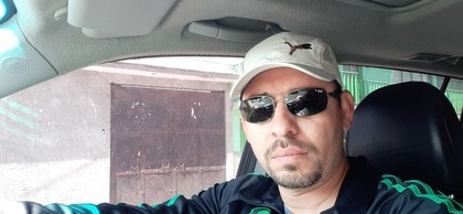 Hombre Soltero de  Otra Ciudad - Mxico, Madrigal